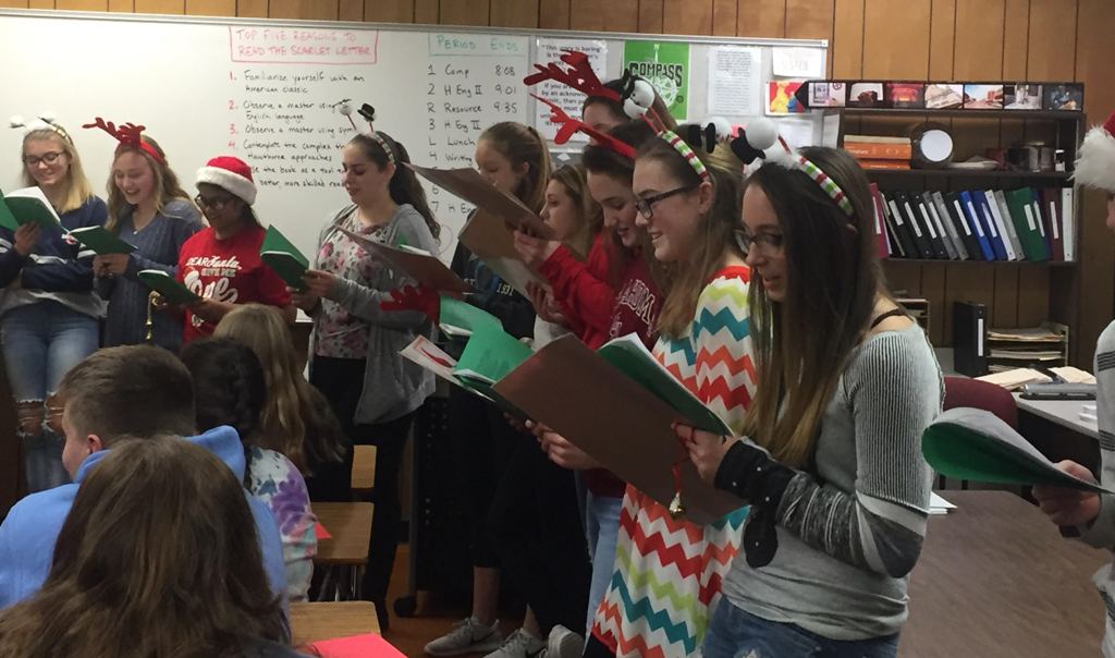 2017.12.21_Caroling_Henschel2